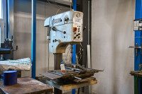 Industrielle Bohrmaschine von Alzmetall im Maschinenpark von duotec Sondermaschinenbau