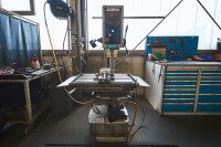 Säulenbohrmaschine Alzmetall AB 40/SV im Maschinenpark von duotec Sondermaschinenbau